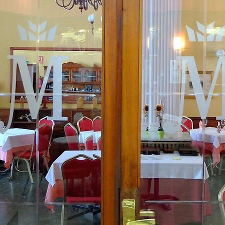 Hotel Madrid Bierzo ポンフェラダ エクステリア 写真