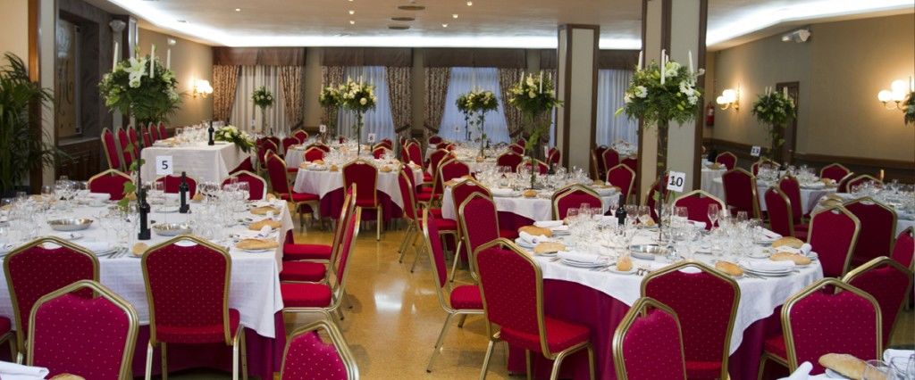 Hotel Madrid Bierzo ポンフェラダ エクステリア 写真